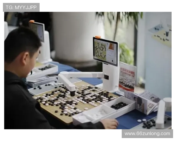 全国业余围棋比赛：智者对决，棋盘上的精彩瞬间